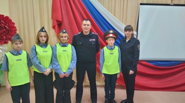 Новости с конкурса отрядов ЮИД "Законы улиц и дорог».